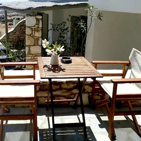 Cheerful 2 Bedroom With Pool. Parikia (Paros)
