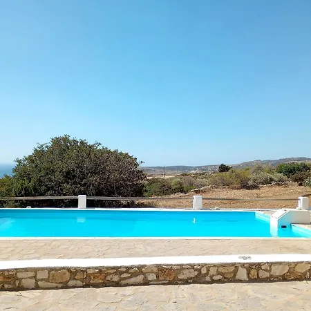 Cheerful 2 Bedroom With Pool. Parikia (Paros)