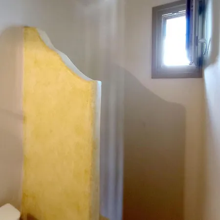 Cheerful 2 Bedroom With Pool. Parikia (Paros)